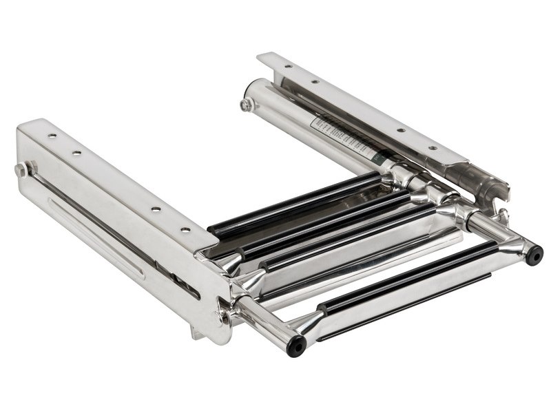 Scaletta sotto plancetta con gradino a sbalzo 