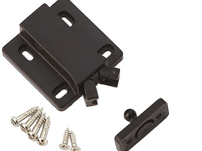 Scrocco a contatto non magnetico 