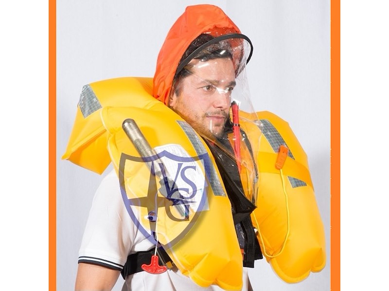 SPRAY HOOD SKIPPER