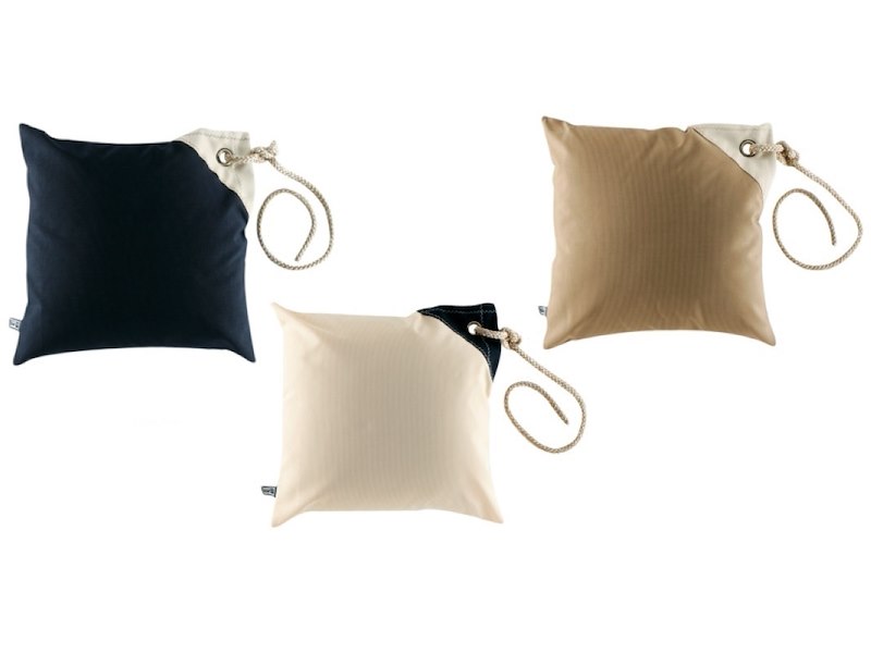 COPPIA CUSCINI WATERPROOF CON INTERNO