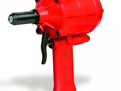 RIVETTATRICE PNEUMATICA RAC