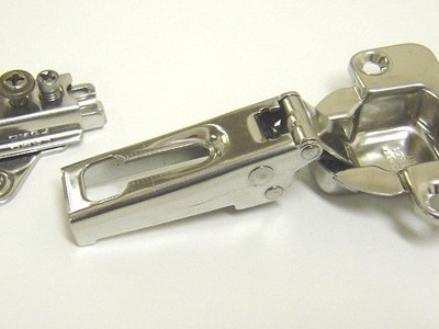 CERNIERA INOX PER MOBILI
