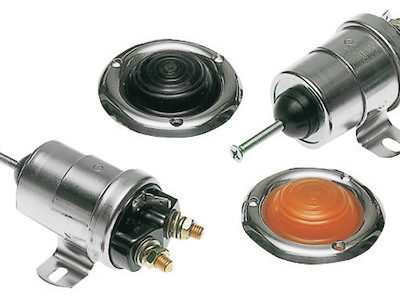 Comando meccanico a pedale con teleruttore