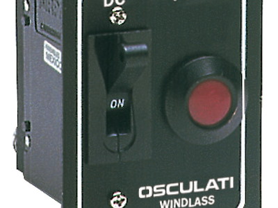 Pannello di comando per verricelli o eliche di prua con interruttore di sicurezza