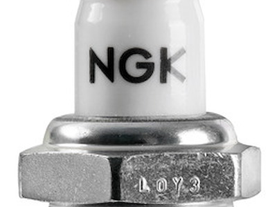 Candela giapponese NGK