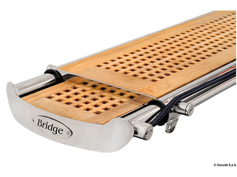 Passerella idraulica telescopica BRIDGE con struttura in acciaio inox AISI 316 lucidato a specchio