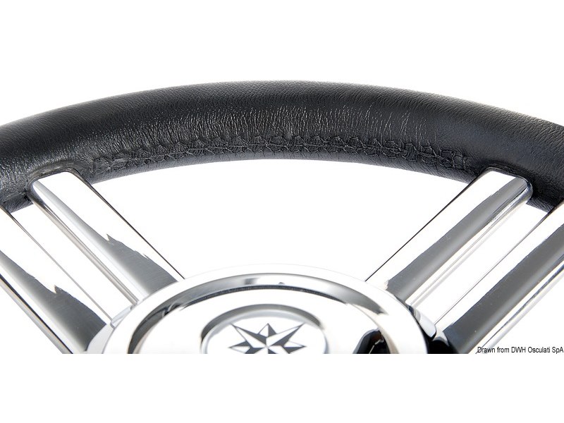 Volante Magnifico con razze ovalizzate