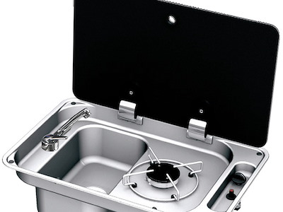 Piano di cottura con coperchio in vetro temperato fumè