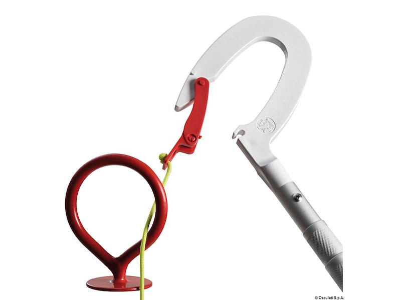 Gancio d'accosto telescopico per ormeggio alle boe 