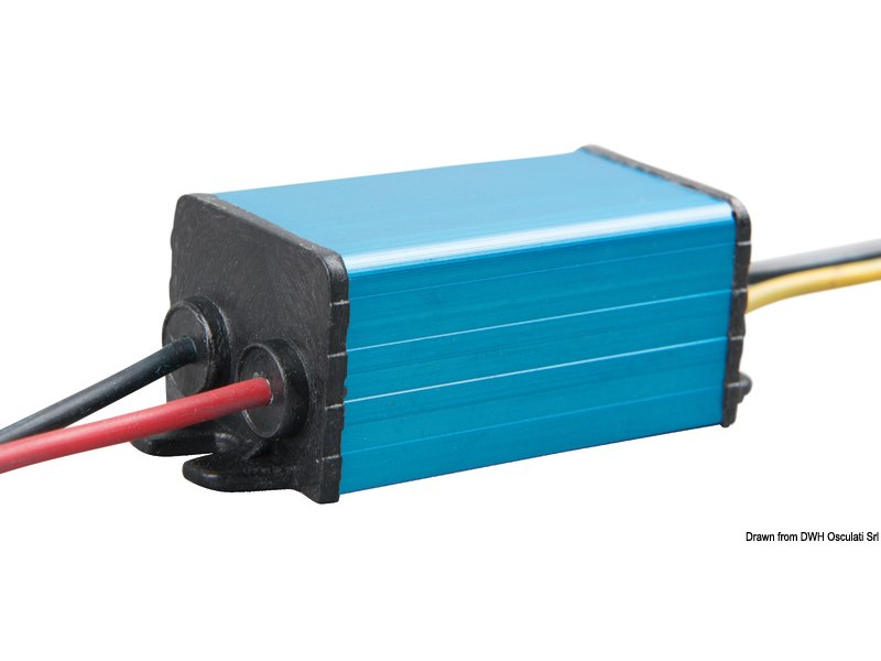 Convertitore di tensione VICTRON DC/DC di potenza non isolato, utilizzabile anche come carica batteria - Solo versione con uscita regolabile