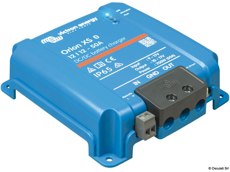 Convertitore di tensione VICTRON DC/DC di potenza non isolato, utilizzabile anche come carica batteria - Solo versione con uscita regolabile