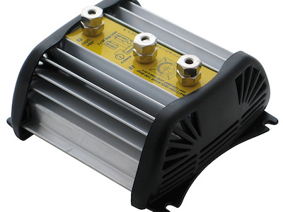 Ripartitori di carica a bassissima caduta di tensione (diodi) ed isolatori automatici di batteria