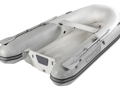 Tender a carena in vetroresina a V profondo